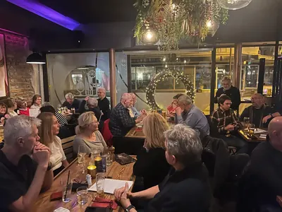 Dekket bord med middelhavsmat